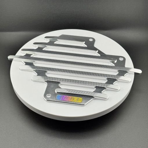 Nâng cấp xế yêu với Che Két Nước Salaya Nhôm CNC 2 Val tại cửa hàng phụ tùng xe máy Dủ Phát Bike! Tản nhiệt đỉnh cao, phong cách tối giản với màu nhôm nguyên bản cho Air Blade (AB), Vario, Honda SH, Lead, Click.