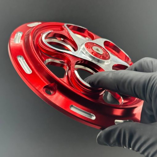 Nâng cấp xế yêu với Ốp Quạt Gió Nhôm CNC ARM Đỏ tại cửa hàng phụ tùng xe máy Dủ Phát Bike! Tản nhiệt hiệu quả, phong cách cá tính với màu đỏ cho AirBlade, Vario, Honda SH, SH Mode, Lead, Click, Yamaha NVX, Vision, Mio, Vespa, Scoopy.